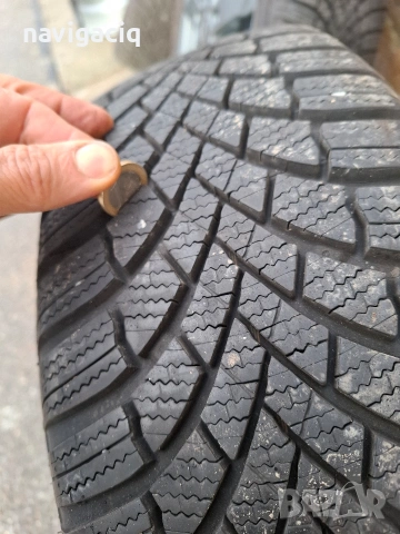 зимни гуми bridgestone 7,5-8 mm грайфер дот 22 год.гумите са в много добро състояние 