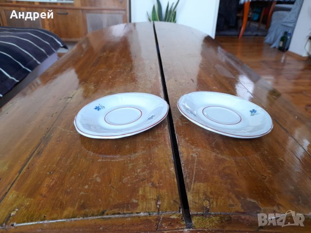 Стара порцеланова чиния,чинийки #18