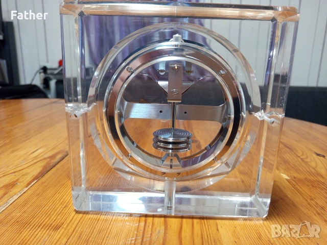 Настолен барометър, снимка 3 - Антикварни и старинни предмети - 53301833