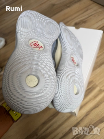 Оригинални нови сиви маратонки UNDER ARMOUR CURRY 11 ! 44,45 н, снимка 7 - Маратонки - 43463606