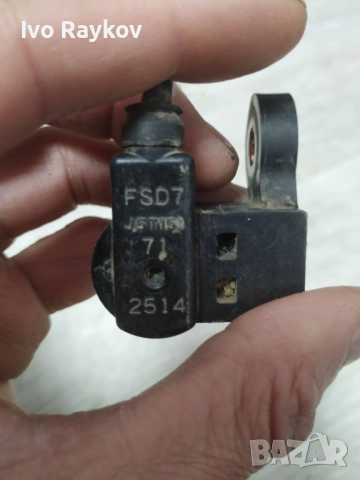 датчик колянов вал Mazda FSD7 712514, снимка 4 - Части - 52922133