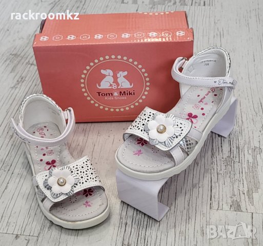 Детски сандали с лепенки на глезена и на пръстите, снимка 2 - Детски сандали и чехли - 36904239