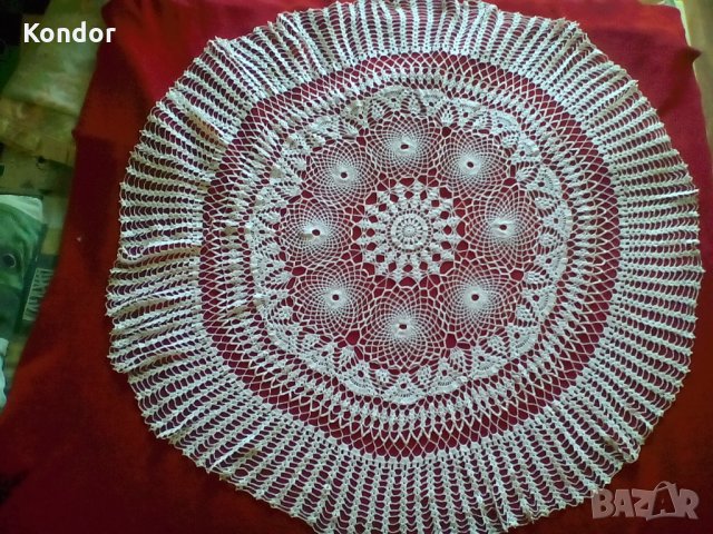 Кръгла покривка за маса, плетена на една кука, снимка 9 - Декорация за дома - 34961574