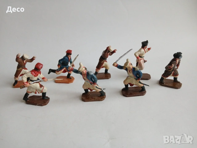 Стари полски фигурки унгарски войници.