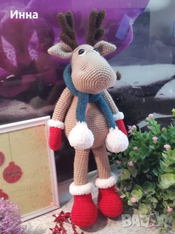 Подарък за Коледа. Елен /Рудольф с шал/, Ръчно изработена, Плетена играчка, снимка 10 - Плюшени играчки - 42626466