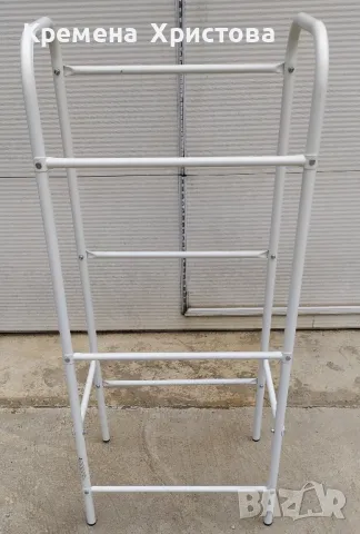 Етажерка /стелаж/ за каси с напитки