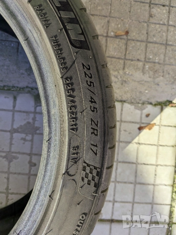 Летни Гуми 225/45/R17 Michelin Pilot Sport 4ZP, снимка 8 - Гуми и джанти - 52771985