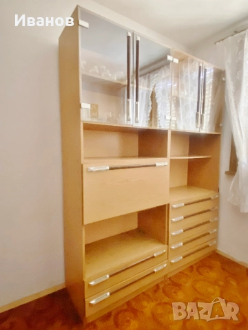 РАЗПРОДАЖБА - 40€. Два Компактни Модула за Дневна стая в цвят Млечен Дъб/Бук, снимка 8 - Секции и витрини - 51640287