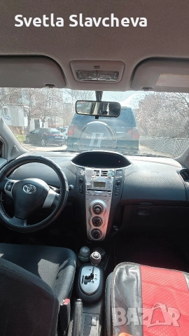 Продавам Toyota Yaris 1.4D4D- Автоматик, снимка 3 - Автомобили и джипове - 54237437