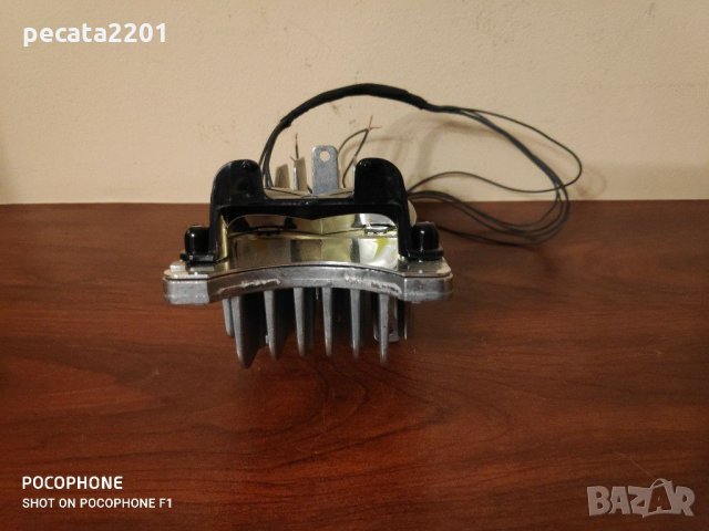 Продавам - оригинален Led елемент от фар за за Пасат Б8