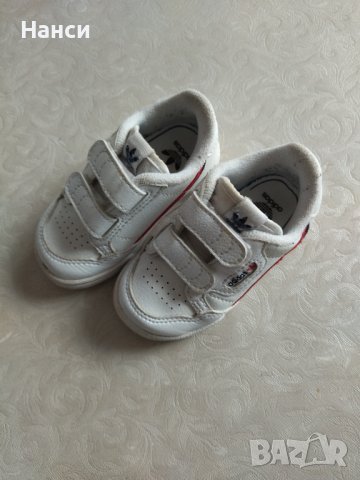 Оригинални маратонки Адидас 20 номер, снимка 3 - Детски маратонки - 37495585