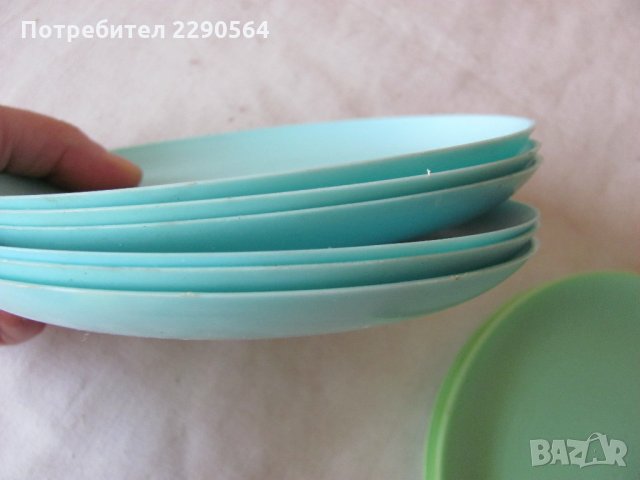 6 броя малки пластмасови чинийки НОВи от Соца, снимка 2 - Чинии - 34385576