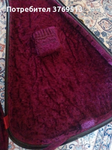 Gibson USA  колекционерски куфар за китара, снимка 5 - Други - 53047306