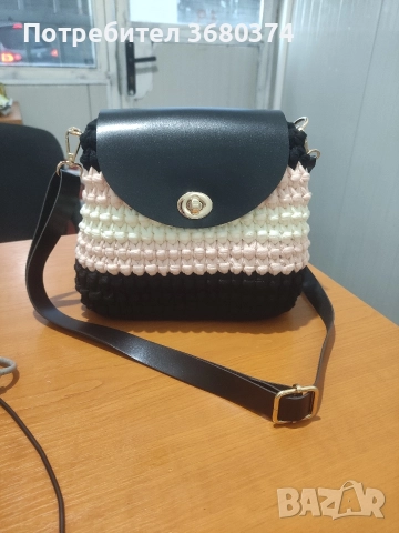 Ръчно плетени чанти.