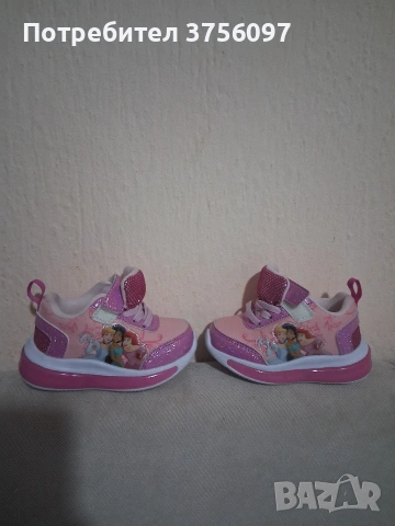 Светещи маратонки Дисни