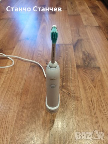Електрическа четка за зъби Philips Sonicare със зарядно