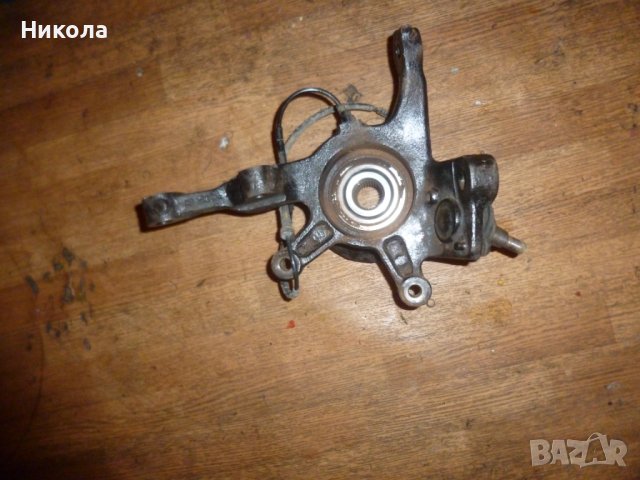 Преден десен шенкел главина Range Rover 3 3.0 177 к.с, снимка 3 - Части - 39942406