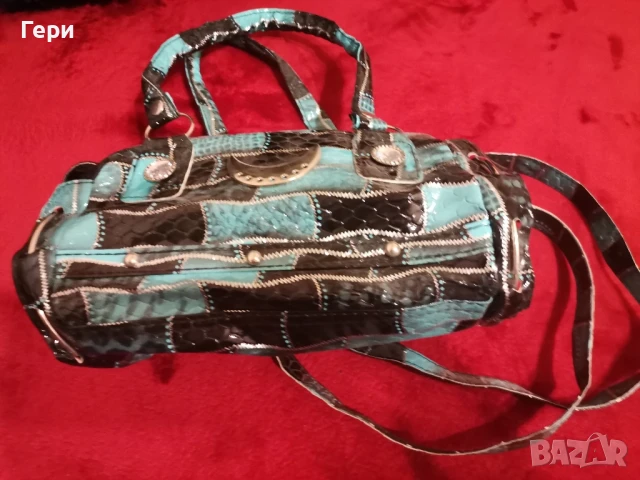 Елегантна дамска чантичка е тюркоаз и черно, снимка 2 - Чанти - 51196678