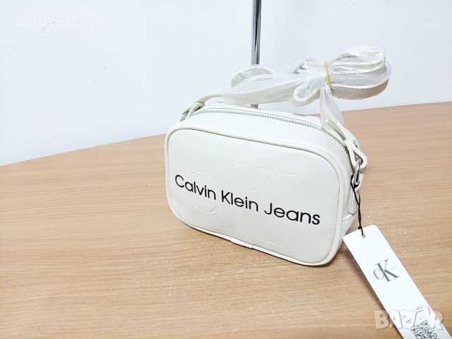 Бяла чанта Calvin Klein/SG-E73, снимка 2 - Чанти - 42902877