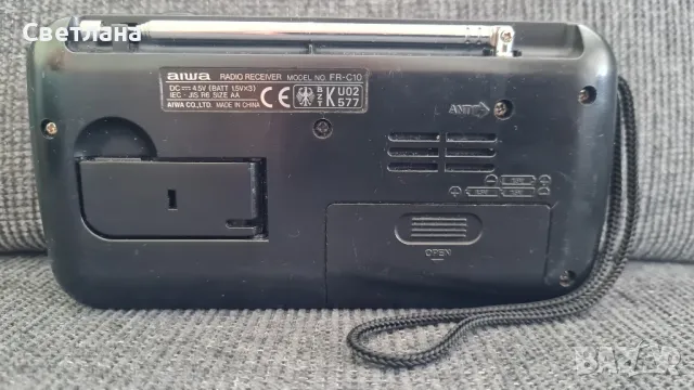 Aiwa FR-C10 малко радио , снимка 3 - Радиокасетофони, транзистори - 50096468