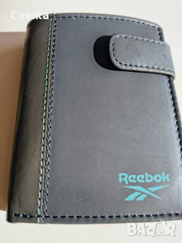 Reebok Division с RFID защита малък вертикален портфейл, снимка 13 - Портфейли, портмонета - 50506624