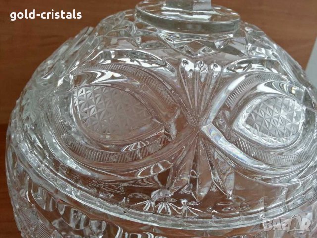 Кристална купа с капак, снимка 12 - Антикварни и старинни предмети - 29771756