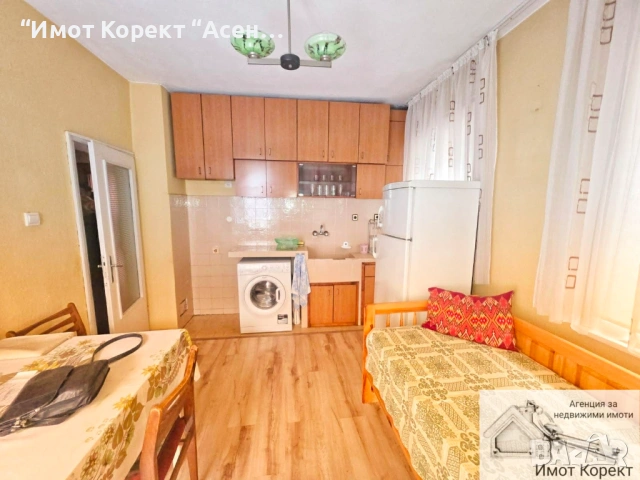 Имот Корект продава Етаж от къща, Гараж, изба, таван,дворно място, кв.Стадион, снимка 4 - Етаж от къща - 53951915