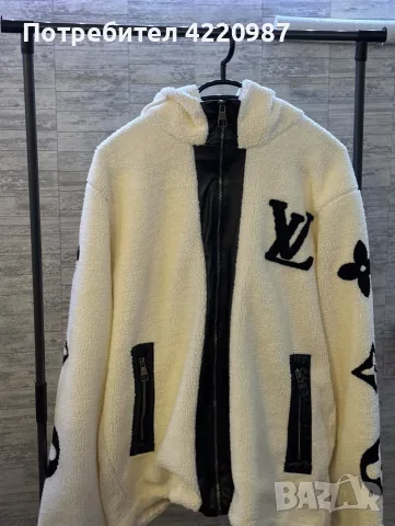 Продавам оригинално яке Louis Vuitton 