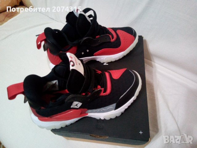 Jordan дамски сникърси, снимка 2 - Маратонки - 42134873