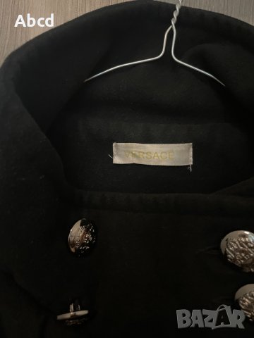 Дамско черно палто Versace , снимка 2 - Палта, манта - 35258193