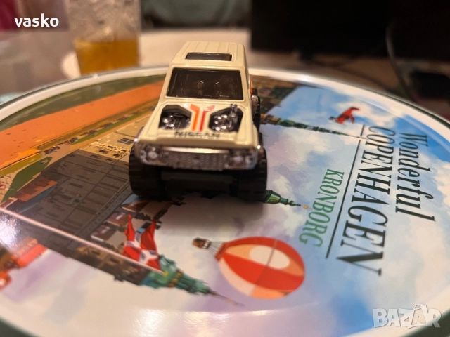 Hotwheels Nissan, снимка 2 - Колекции - 52794064