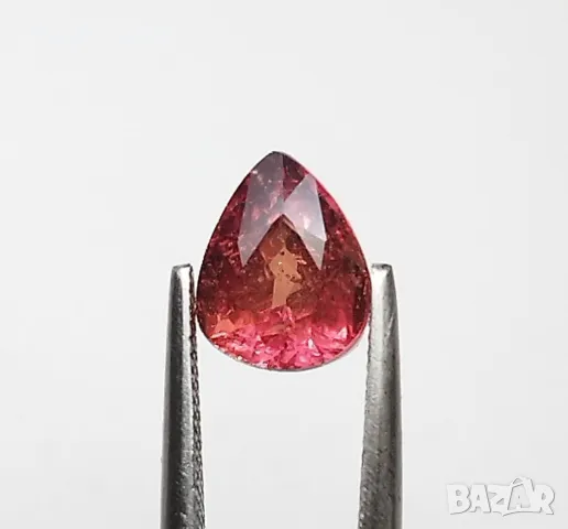 Рядък Падпараджа сапфир 1.55кт! Сертифициран! Нов!, снимка 12 - Пръстени - 46510602