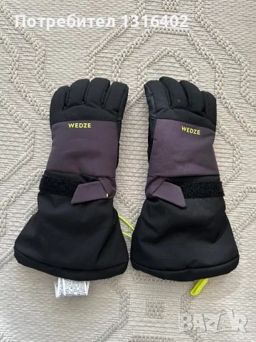 Нови ски ръкавици Decathlon размер 10год