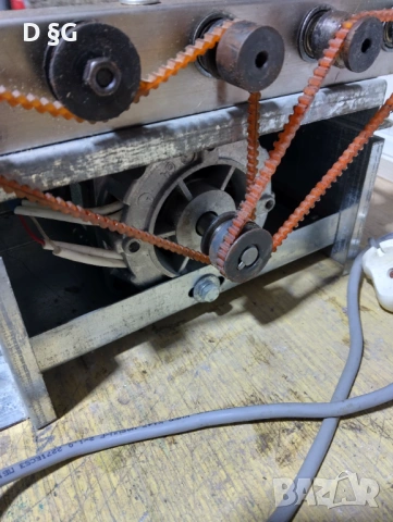Машина за пробиване на пчелни рамки, снимка 5 - Селскостопанска техника - 53023600