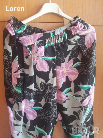 Като нов!Тънък панталон на цветя пролет/лято/есен, снимка 2 - Панталони - 51590051