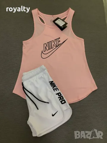 Nike дамски спортни комплекти Различни цветове , снимка 4 - Спортни екипи - 49941795