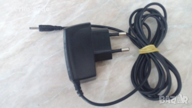 Продавам зарядно за Samsung  тънко