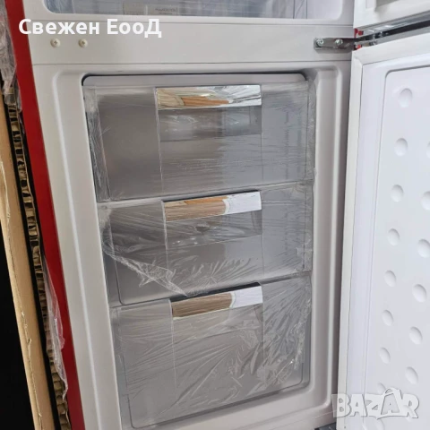 ретро хладилник с фризер Wolkenstein, снимка 8 - Хладилници - 51106679