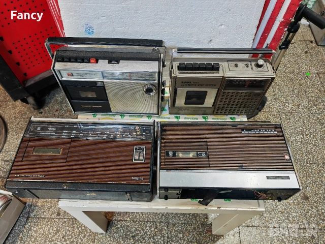 Стари касетофони 4 бр, снимка 2 - Антикварни и старинни предмети - 53179979