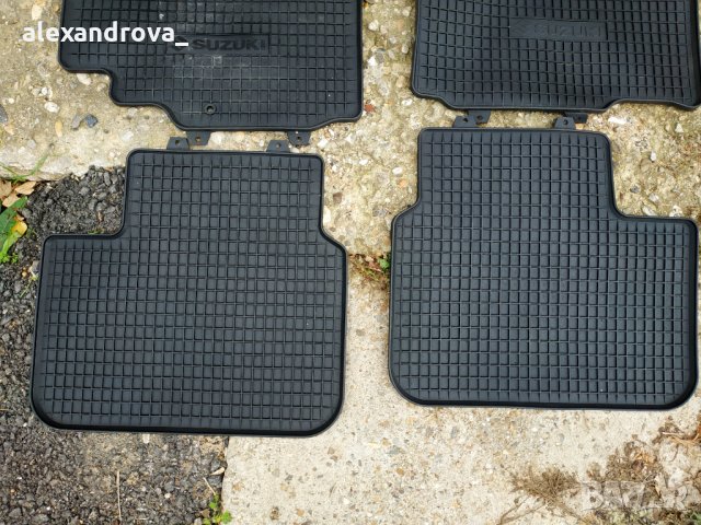 Оригинални стелки за Сузики SХ 4, снимка 3 - Аксесоари и консумативи - 31358334