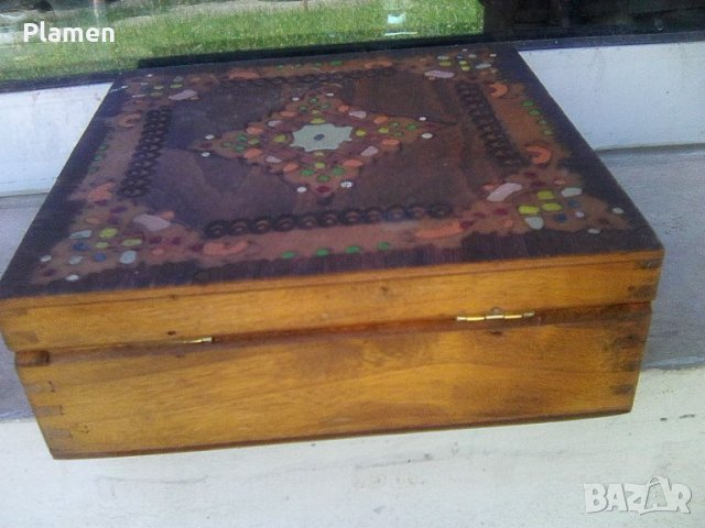Стара българска пирографирана квадратна кутия за бижута, снимка 5 - Други ценни предмети - 37387426