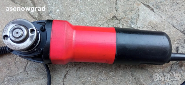 Ъглошлайф Miluaukee, снимка 2 - Други инструменти - 51601639