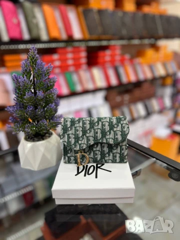 портмоне в кутия christian dior, снимка 5 - Портфейли, портмонета - 50761070
