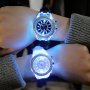 Ново!!! Светещ LED часовник с кварцов механизъм., снимка 1 - Други - 34139584