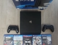 PlayStation 4 Pro с 2 контролера и 14 игри, снимка 3