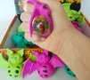 2943 Антистрес играчка Прилеп с цветни топчета, снимка 2