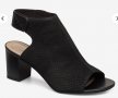 Дамски сандали Clarks , снимка 1 - Дамски обувки на ток - 31200038