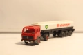 WIKING H0 1/87 BP MERCEDES ЦИСТЕРНА КАМИОН МОДЕЛ КОЛИЧКА, снимка 2