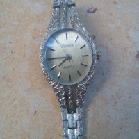 Sekonda руски кварцов часовник ,позлата , снимка 1 - Колекции - 30579611