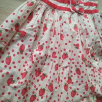Детска рокля на ягодки RIVETING, снимка 3 - Детски рокли и поли - 34139058